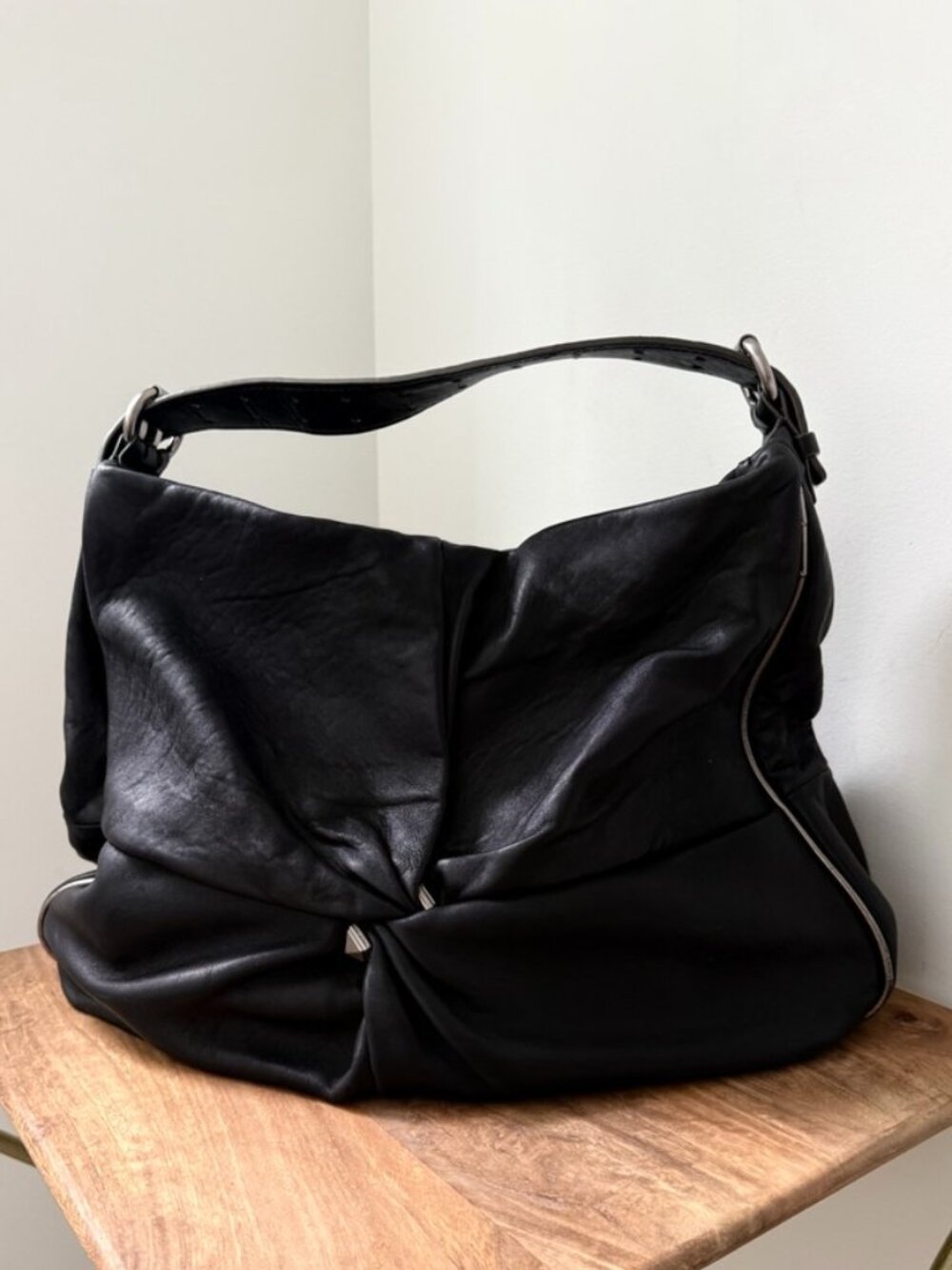 MARC BY MARC JACOBS Black Lamb Leather Twisted Knot Slouchy Hobo Bag